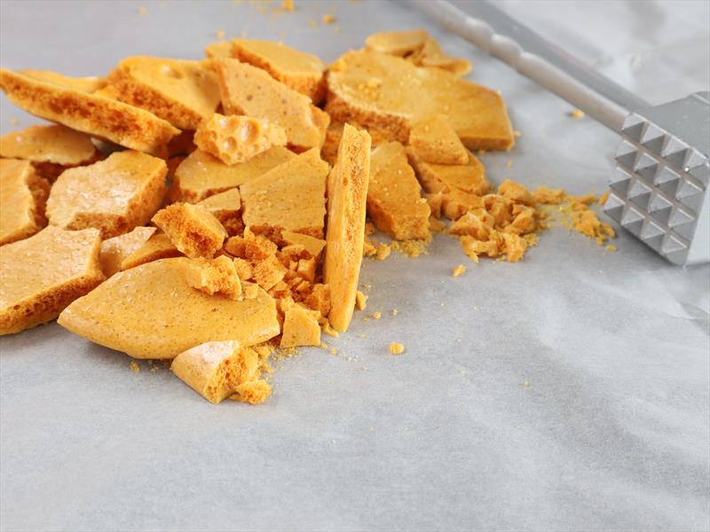 Honeycomb (Cinder Toffee / Hokey Pokey)