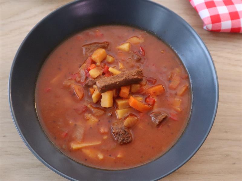 Hungarian Goulash Soup