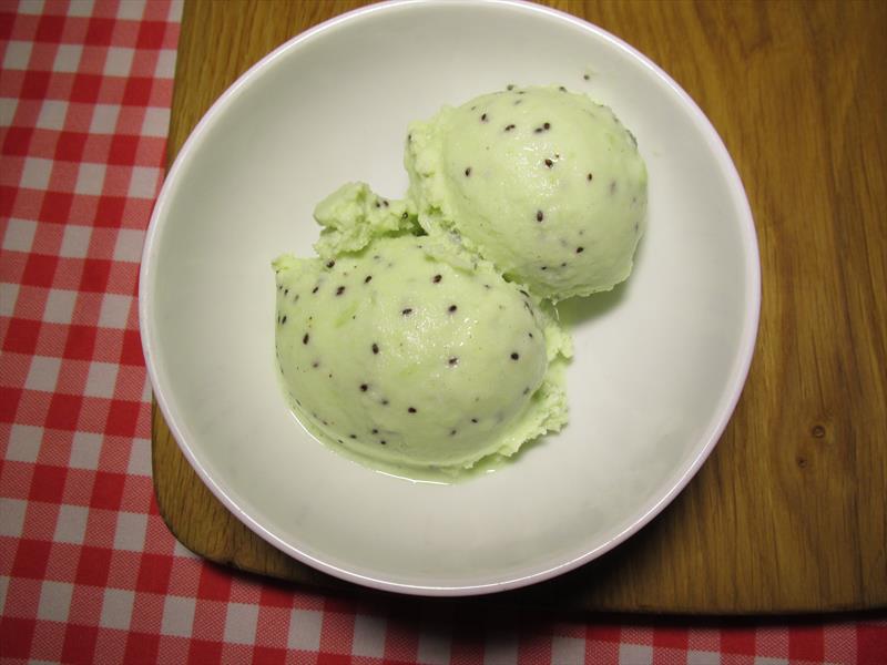 Kiwi ice cream, sugarfree - Skinnified